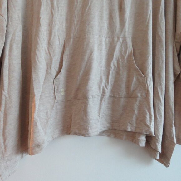 SLIGHTLY BUDDHA Bamboo Oversized Lounge Top in Sand Neutral Travel - One Size - Picture 6 of 12
